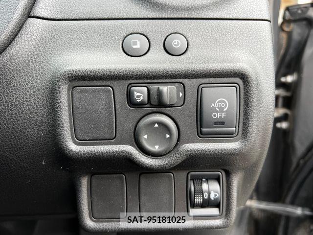 Nissan NOTE 2013-08 253476-7