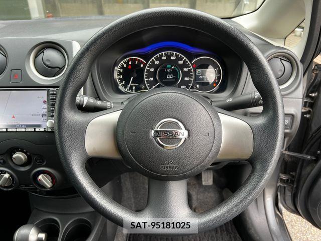 Nissan NOTE 2013-08 253476-3