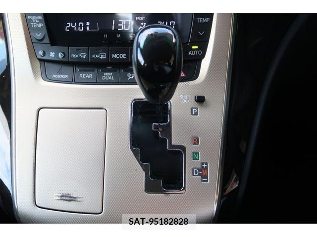Toyota ALPHARD 2011-08 203195-11