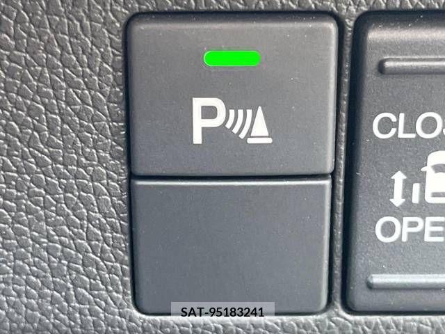Honda FREED 2017-03 302899-6