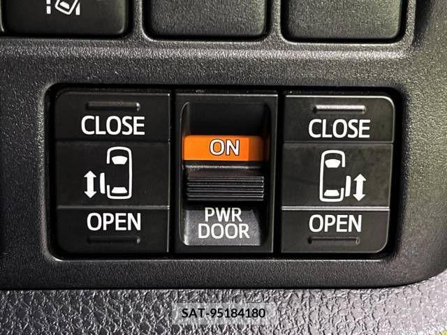 Toyota VOXY 2019-05 321615-5
