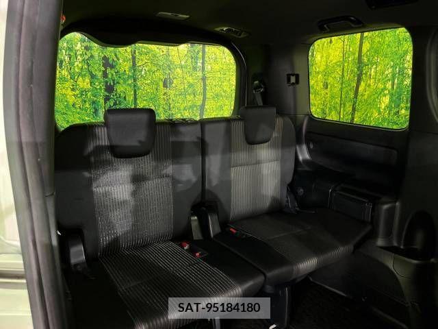 Toyota VOXY 2019-05 321615-10
