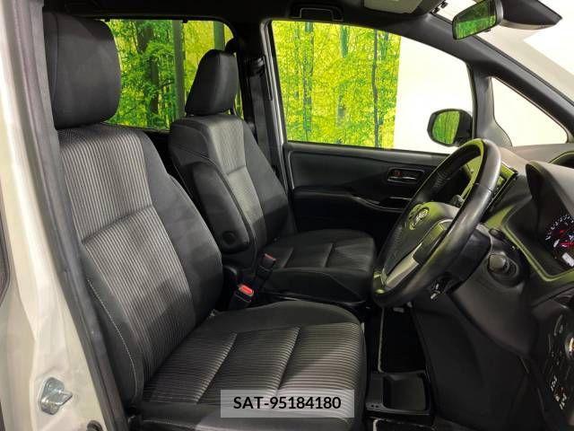 Toyota VOXY 2019-05 321615-8
