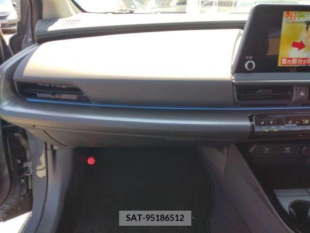 Toyota PRIUS 2024-03 332988-10