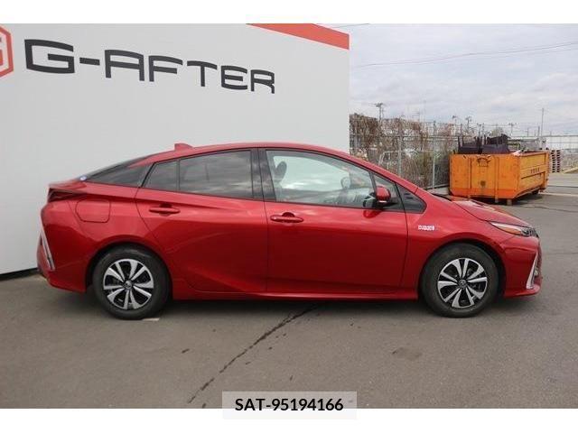 Toyota PRIUS PHV 2017-03 244136-2