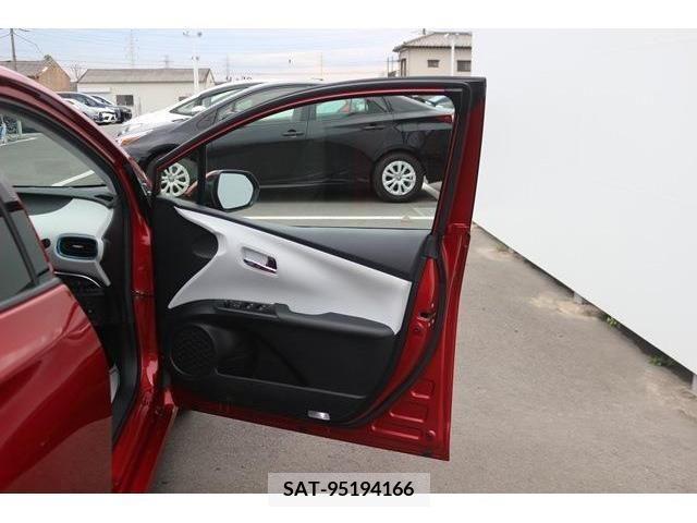 Toyota PRIUS PHV 2017-03 244136-8