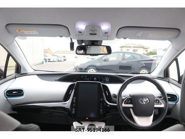 Toyota PRIUS PHV 2017-03 244136-12