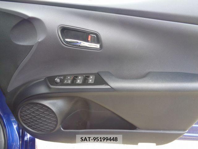 Toyota PRIUS 2016-06 208847-18