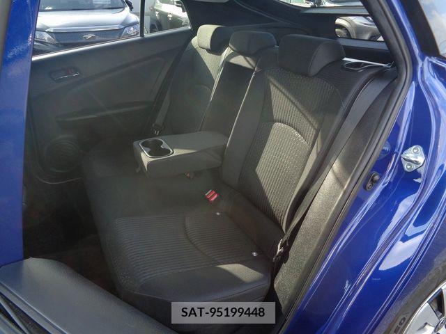 Toyota PRIUS 2016-06 208847-6