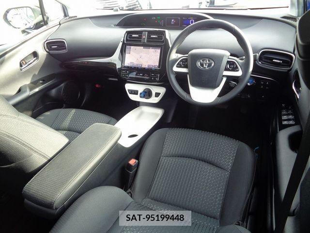Toyota PRIUS 2016-06 208847-9