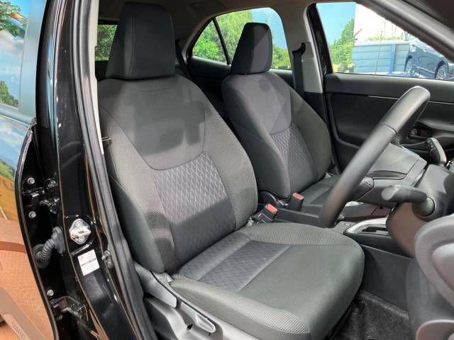 Toyota YARIS CROSS 2023-07 195191-11