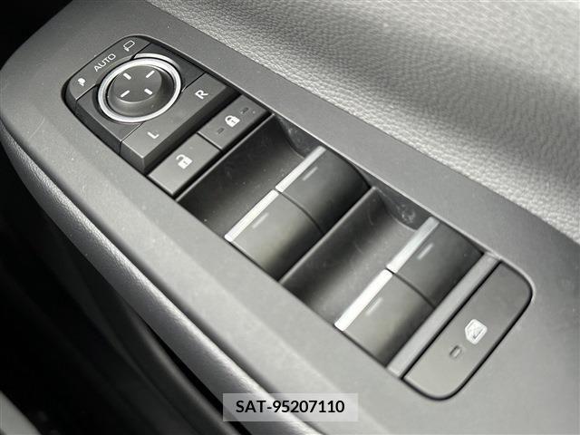 Toyota PRIUS 2023-06 313513-24