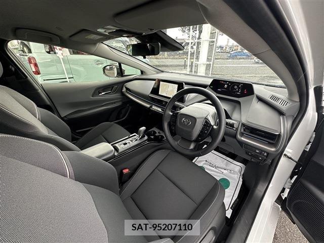 Toyota PRIUS 2023-06 313513-23