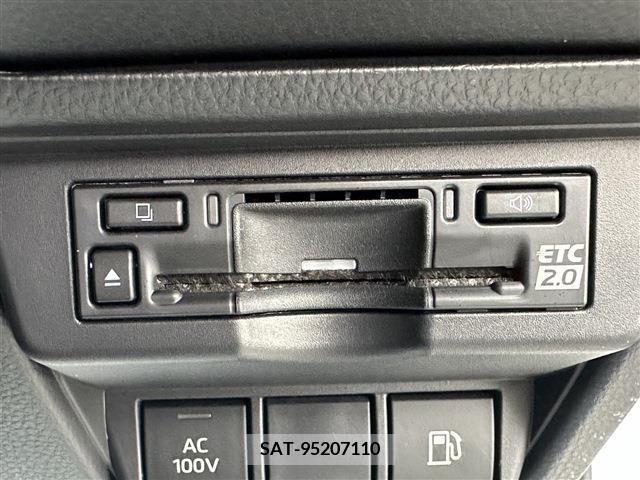 Toyota PRIUS 2023-06 313513-12