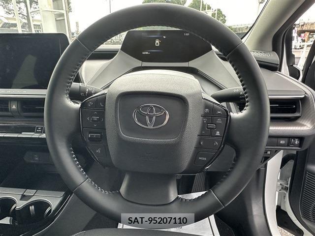 Toyota PRIUS 2023-06 313513-11
