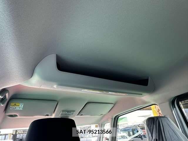 Suzuki SPACIA 2022-10 217607-11