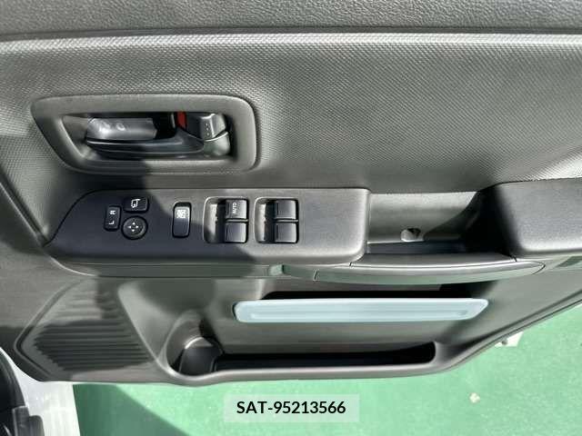 Suzuki SPACIA 2022-10 217607-17
