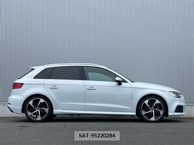 Audi A3 2019-05 356469-3