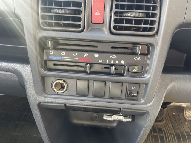 Suzuki CARRY TRUCK 2016-02 19572-17