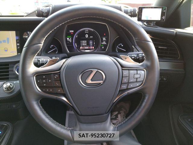 Lexus LS 2017-11 388232-11
