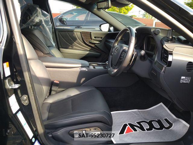Lexus LS 2017-11 388232-9
