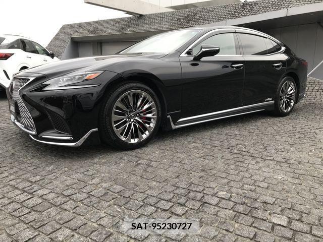 Lexus LS 2017-11 388232-1