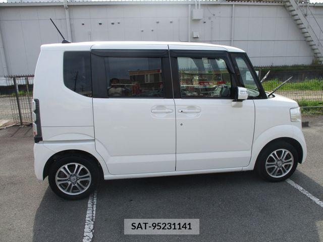 Honda N BOX 2013-04 235637-3