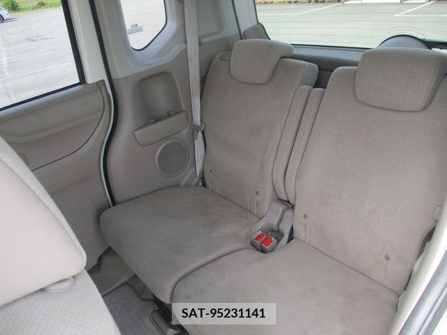 Honda N BOX 2013-04 235637-6