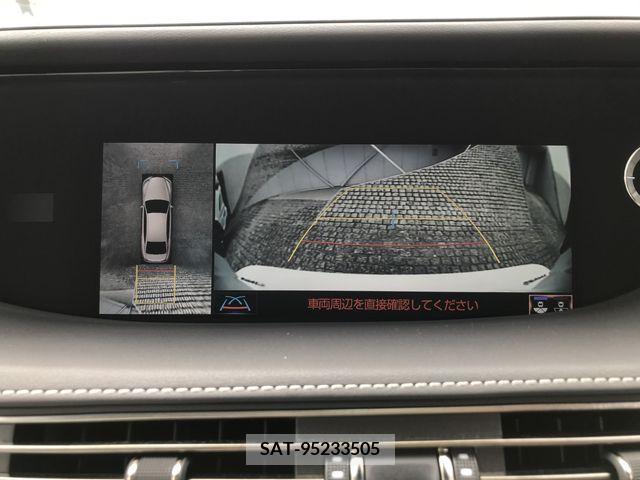 Lexus LS 2018-03 242437-15