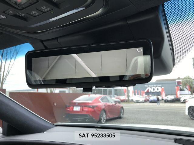 Lexus LS 2018-03 242437-13