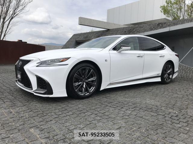 Lexus LS 2018-03 242437-1