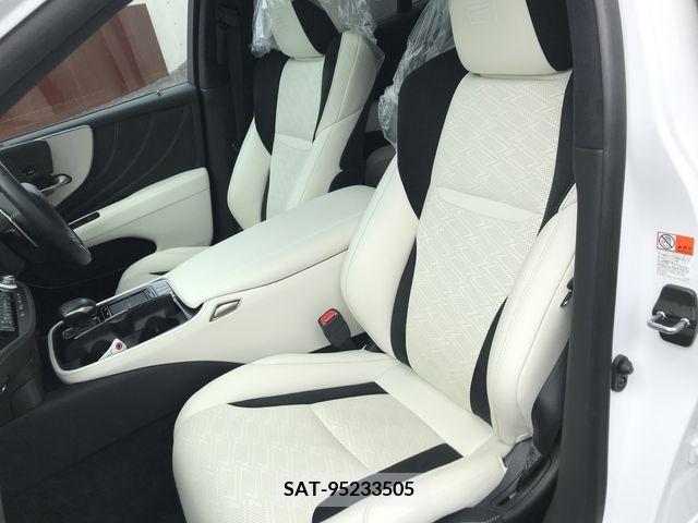 Lexus LS 2018-03 242437-24