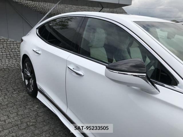 Lexus LS 2018-03 242437-4