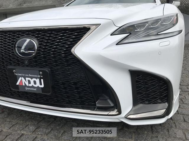 Lexus LS 2018-03 242437-5