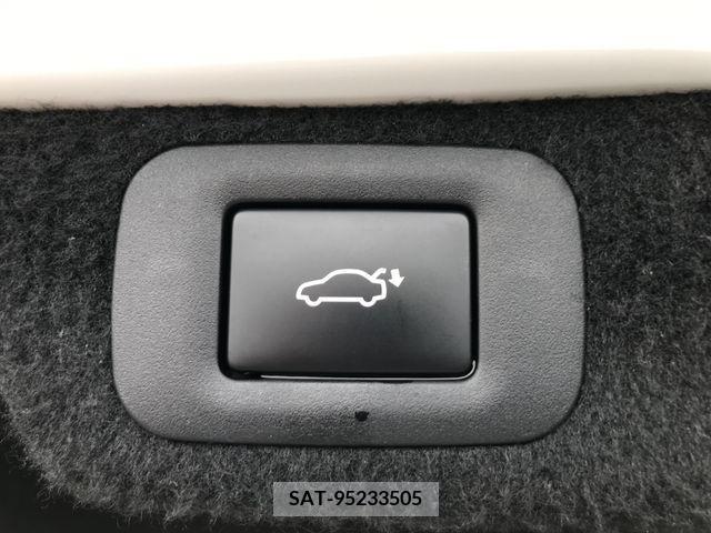 Lexus LS 2018-03 242437-27