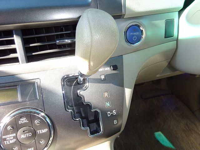Toyota ESTIMA HYBRID 2011-12 195358-22
