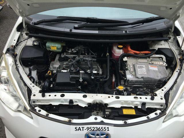 Toyota AQUA 2013-01 327254-9
