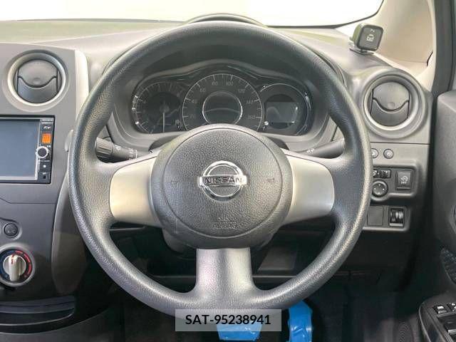 Nissan NOTE 2013-09 327681-11