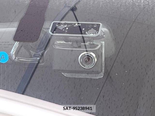Nissan NOTE 2013-09 327681-7