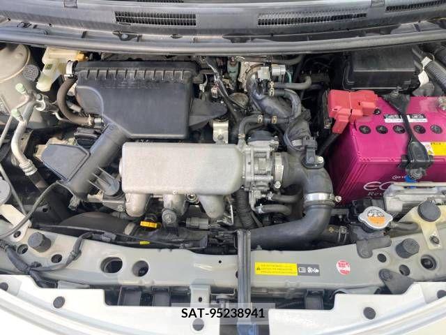 Nissan NOTE 2013-09 327681-18