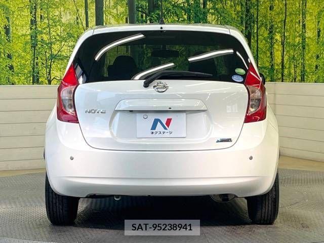 Nissan NOTE 2013-09 327681-15