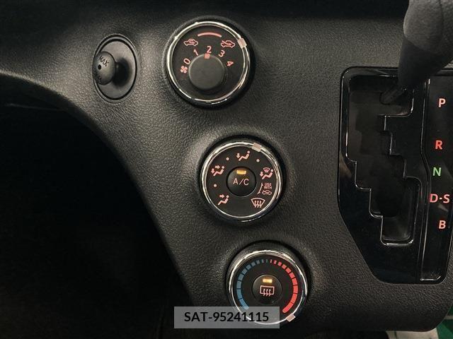 Toyota SIENTA 2017-03 285094-15