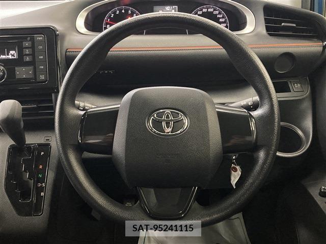 Toyota SIENTA 2017-03 285094-11