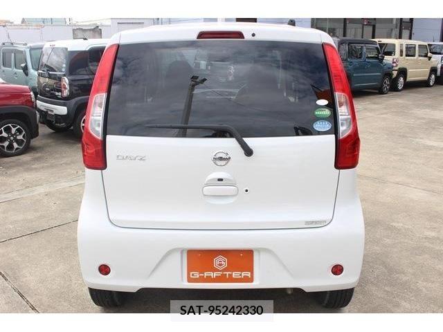 Nissan DAYZ 2018-04 266970-7
