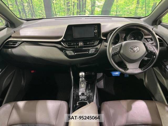 Toyota C-HR 2017-05 294965-1