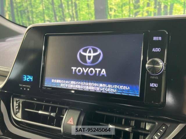 Toyota C-HR 2017-05 294965-4