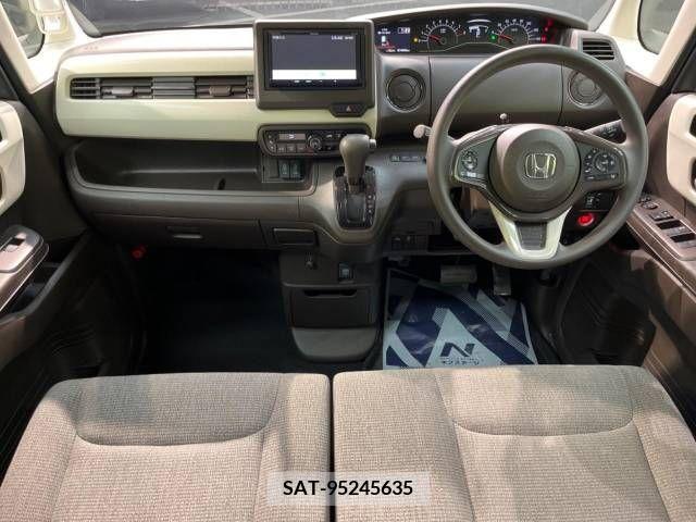 Honda N BOX 2021-04 278465-1