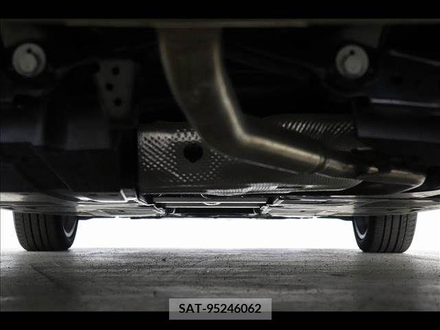 Toyota PRIUS 2023-02 379993-25