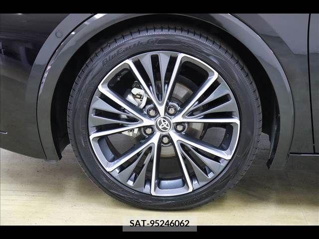 Toyota PRIUS 2023-02 379993-23
