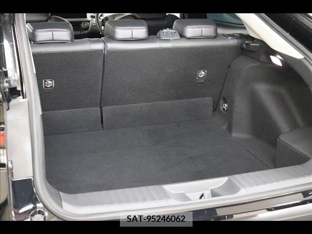 Toyota PRIUS 2023-02 379993-13